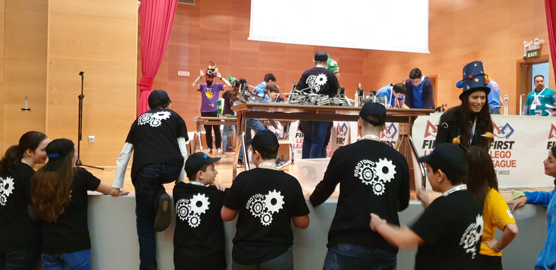 Η ομάδα Binaries στον προκριματικό FIRST LEGO League